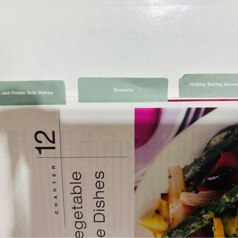 Weight Watchers New Complete Cookbook with Vibrant Cover - Picture 9 of 11